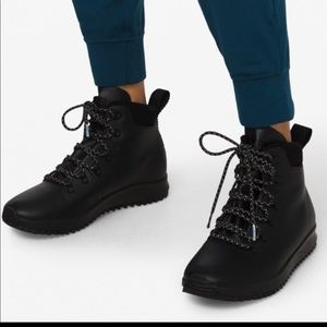 ISO !! These shoes ??